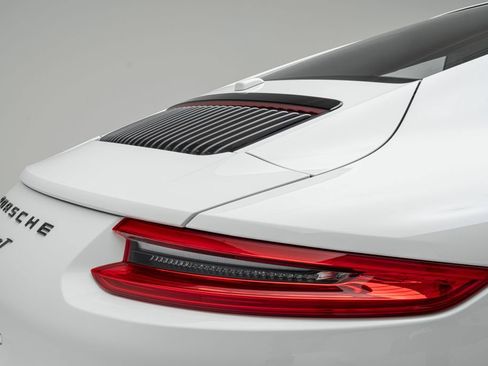 Used 2018 Porsche 911 Carrera image 50