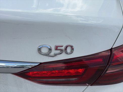 Used 2018 INFINITI Q50 Luxe image 7