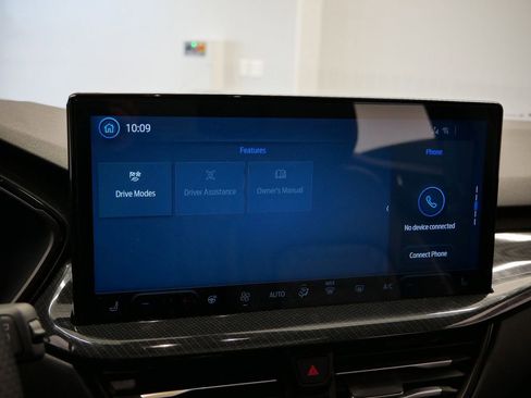 Used 2023 Ford Escape ST-Line Elite w/ Premium Technology Package image 42