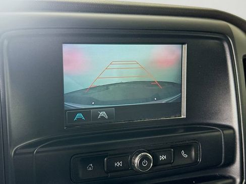 Used 2018 Chevrolet Silverado 1500 Custom w/ Custom Value Package image 15