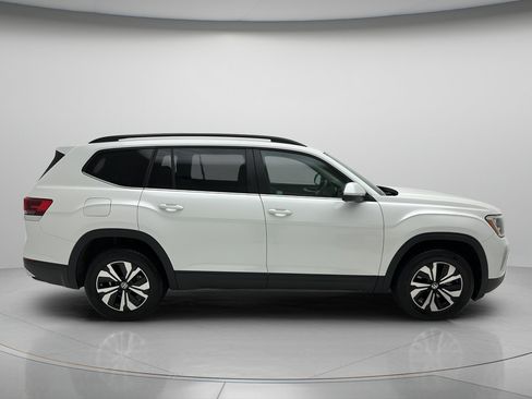 Used 2026 Volkswagen Atlas SE AWD/4WD image 4