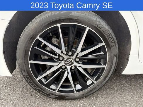 Used 2023 Toyota Camry SE AWD/4WD image 18