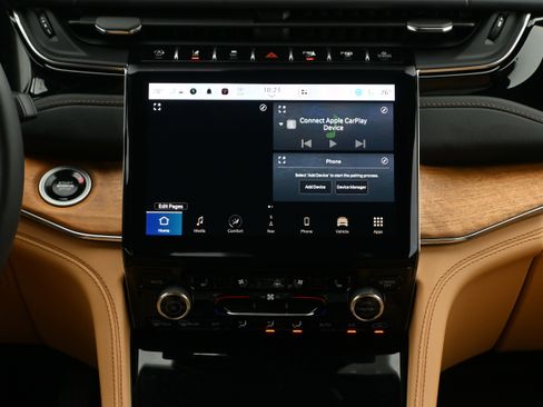 Used 2024 Jeep Grand Cherokee Summit image 5