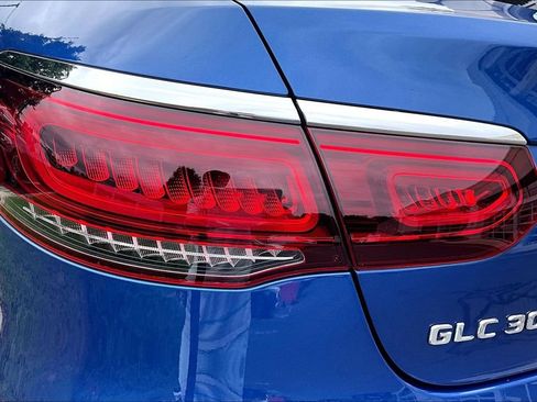 Used 2023 Mercedes-Benz GLC 300 4MATIC Coupe image 32