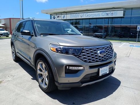 Used 2020 Ford Explorer Platinum w/ Premium Technology Package AWD/4WD image 14