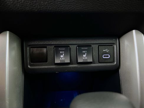 Used 2023 Toyota Corolla Cross XLE w/ Convenience Package AWD/4WD image 21