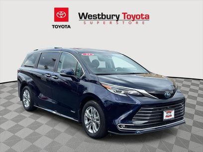 Certified 2021 Toyota Sienna Platinum