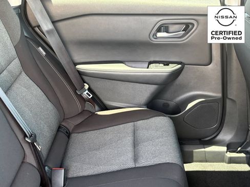 Certified 2025 Nissan Rogue SV FWD image 11