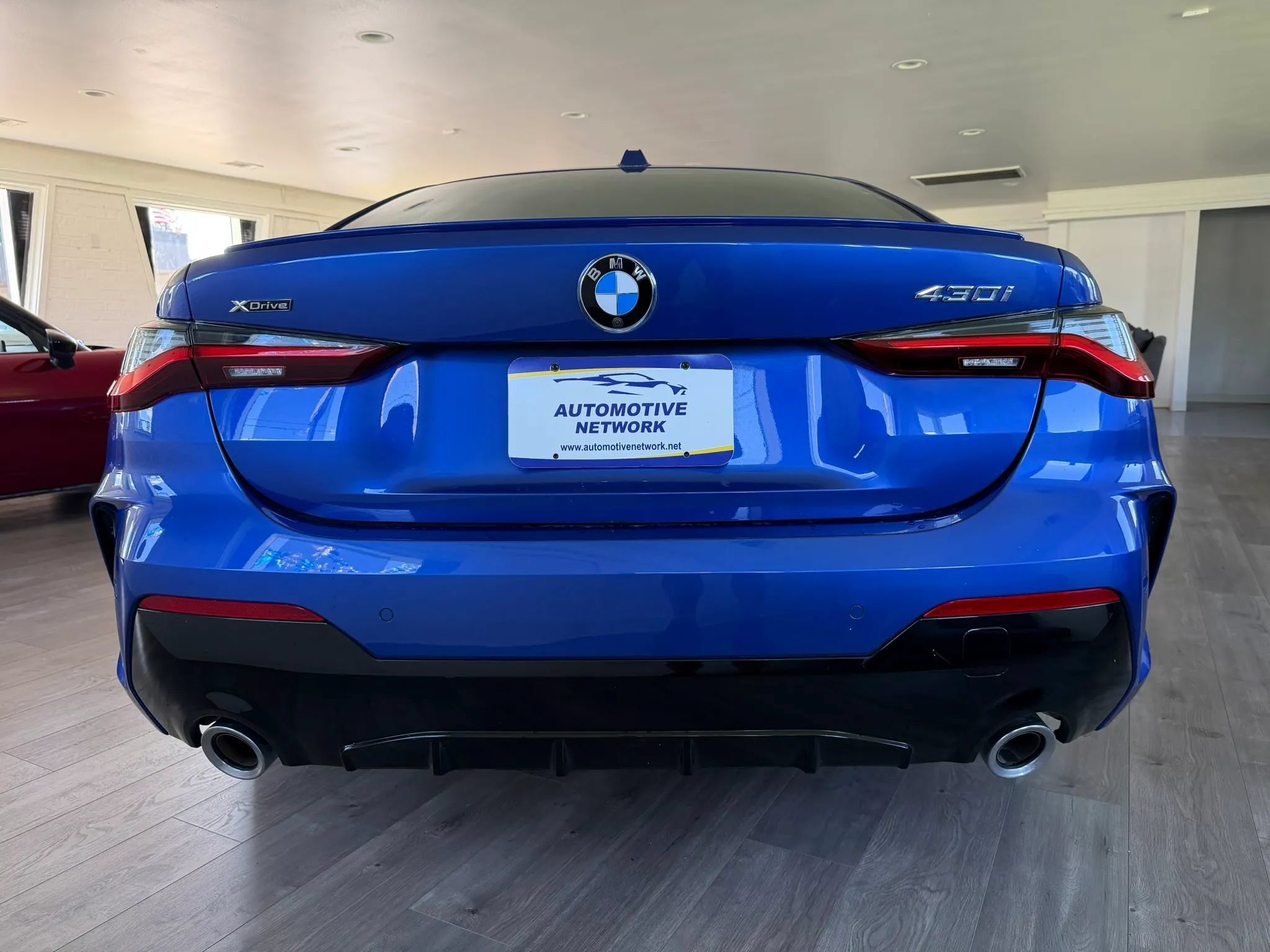 Used 2025 BMW 430i xDrive Coupe w/ M Sport Package AWD/4WD image 4