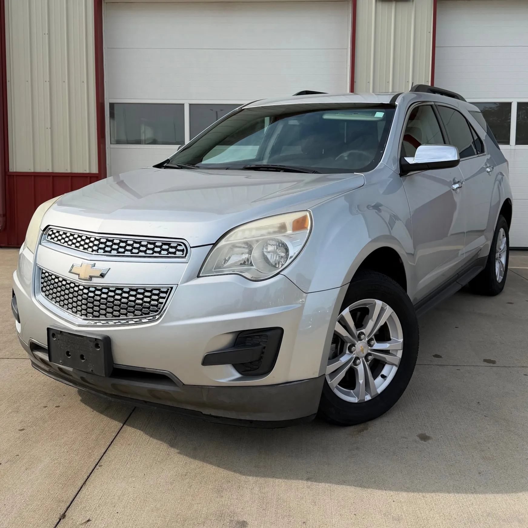 Used 2015 Chevrolet Equinox LT w/ Driver Convenience Package FWD image 3