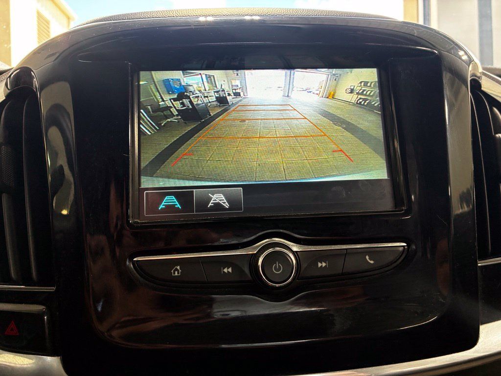 Used 2019 Chevrolet Traverse LS FWD image 12