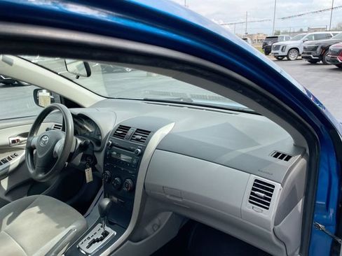 Used 2010 Toyota Corolla LE image 16