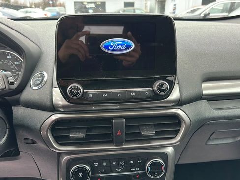 Used 2018 Ford EcoSport SE image 11