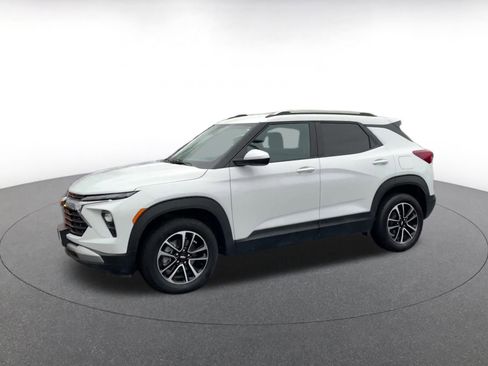 Used 2025 Chevrolet TrailBlazer LT image 8