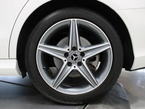 Used 2019 Mercedes-Benz E 300 image 29