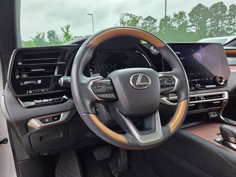 Used 2023 Lexus RX 350 Premium Plus w/ Cold Area Package AWD/4WD image 10
