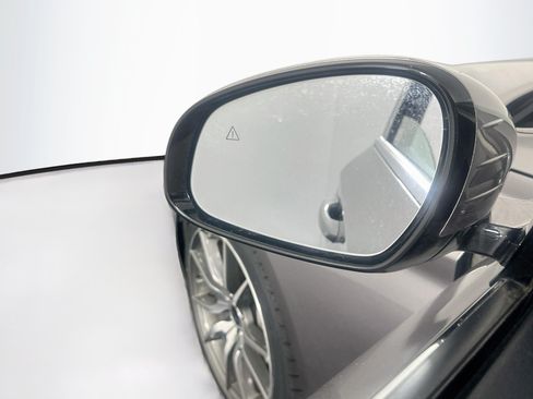 Used 2025 Genesis G70 2.5T RWD image 16