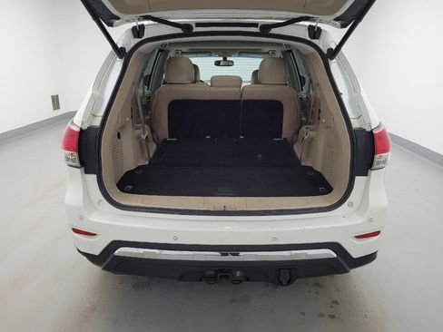 Used 2016 Nissan Pathfinder Platinum image 29