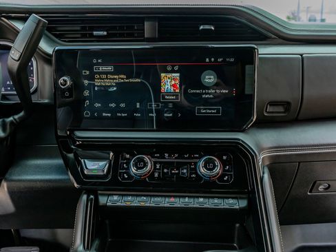 Used 2026 GMC Sierra 2500 AT4X image 24