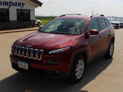 Used 2017 Jeep Cherokee Latitude w/ Comfort & Sound Group