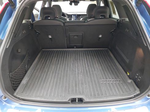 Used 2019 Volvo XC60 T6 R-Design w/ Protection Package Premier image 14