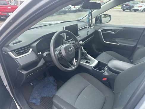 Used 2025 Toyota RAV4 XLE w/ Convenience Package AWD/4WD image 8