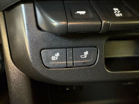 Used 2019 Chevrolet Colorado Z71 AWD/4WD image 20