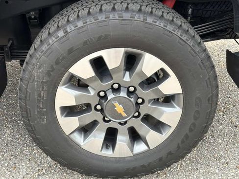 New 2026 Chevrolet Silverado 2500 Custom w/ Custom Value Package image 18