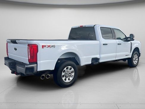 Used 2024 Ford F350 XLT w/ FX4 Off-Road Package image 11