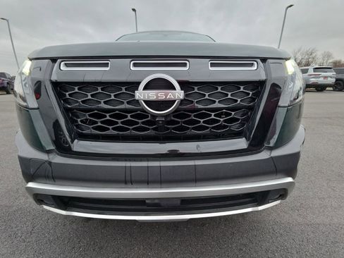 Used 2023 Nissan Pathfinder Rock Creek image 2