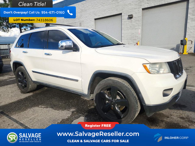 Used 2012 Jeep Grand Cherokee Overland AWD/4WD image 5