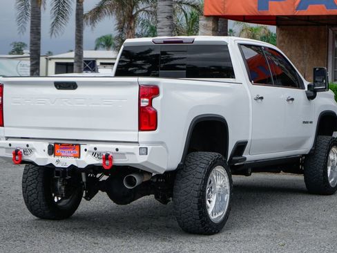 Used 2020 Chevrolet Silverado 2500 LTZ w/ LTZ Convenience Package image 9