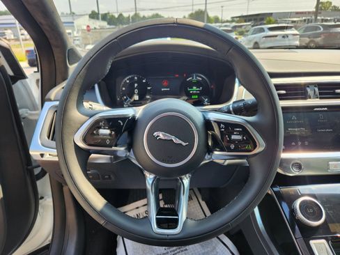 New 2024 Jaguar I-PACE R-Dynamic HSE image 15