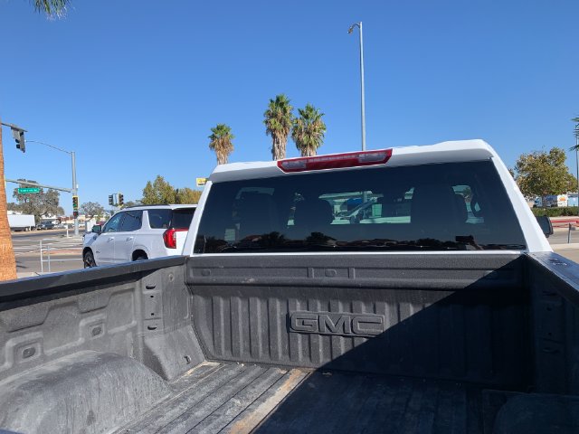 Certified 2026 GMC Sierra 1500 AT4 AWD/4WD image 8