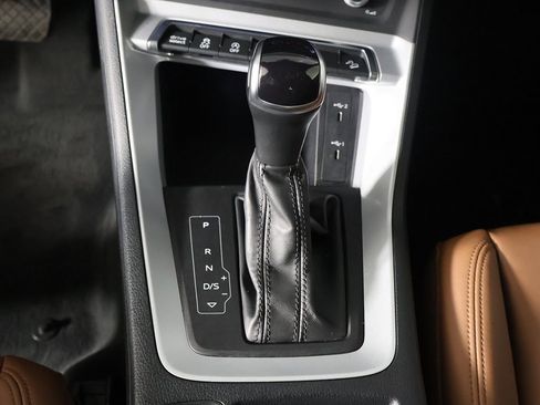 Used 2023 Audi Q3 2.0T Premium w/ Convenience Package image 44