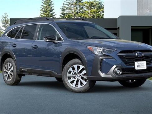 New 2025 Subaru Outback Premium image 2