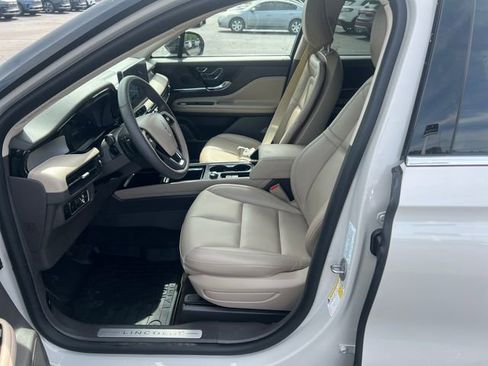 Used 2023 Lincoln Corsair FWD image 14