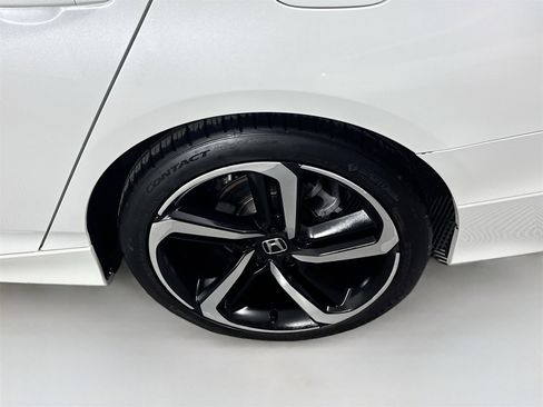Used 2021 Honda Accord Sport image 22