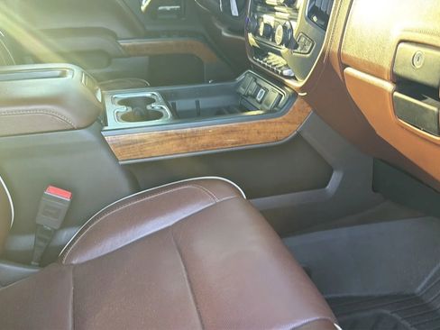 Used 2015 Chevrolet Silverado 2500 High Country w/ Duramax Plus Package AWD/4WD image 85