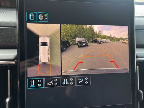 New 2026 GMC Yukon Denali w/ Sun & Power Step Package AWD/4WD image 23