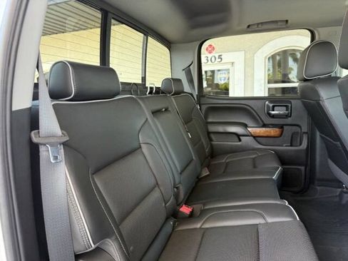 Used 2019 Chevrolet Silverado 2500 High Country w/ Duramax Plus Package AWD/4WD image 16
