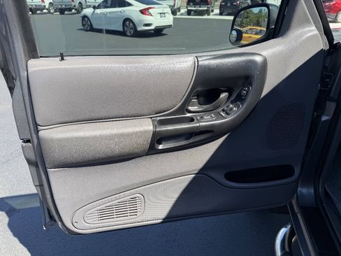 Used 2000 Ford Ranger XLT AWD/4WD image 8