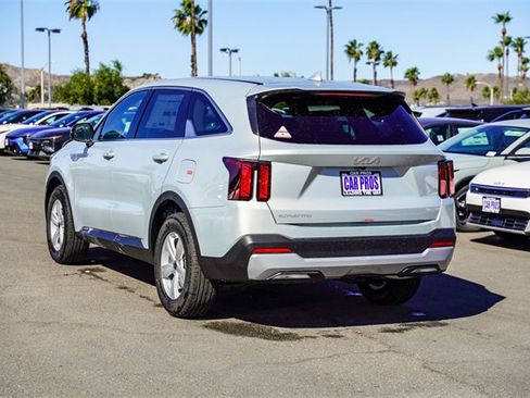 New 2026 Kia Sorento LX image 5