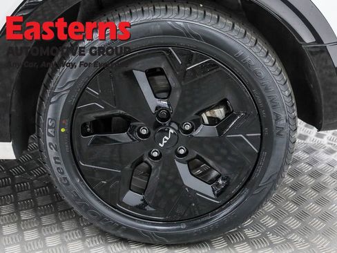 Used 2023 Kia Niro Wind w/ Wind Preserve Package image 31