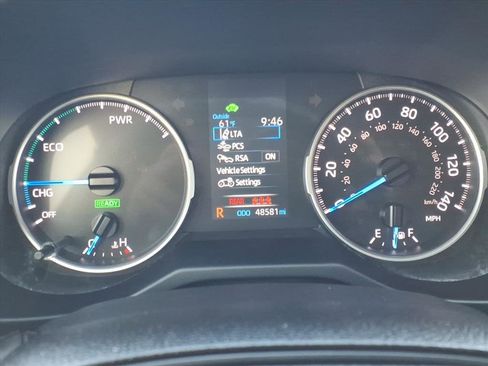 Certified 2022 Toyota RAV4 LE image 24