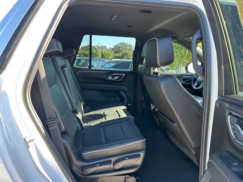 Used 2023 GMC Yukon SLT image 37