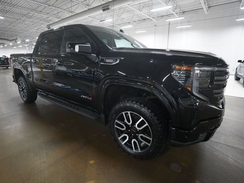 Certified 2025 GMC Sierra 1500 AT4 w/ AT4 Premium Package AWD/4WD image 36