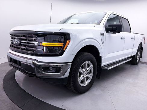 Used 2024 Ford F150 XLT w/ FX4 Off-Road Package AWD/4WD image 11
