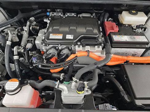 Used 2024 Toyota bZ4X XLE image 9