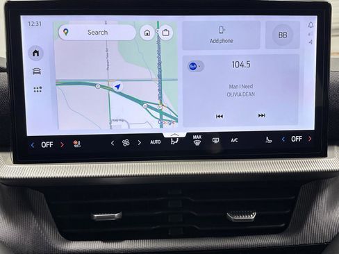 Used 2025 Ford Explorer ST-Line w/ Premium Package image 20